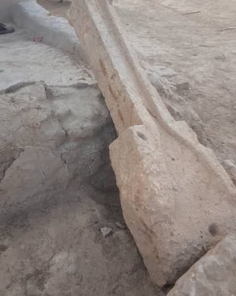 آثار على قارعة الطريق - صورة إضافية 1